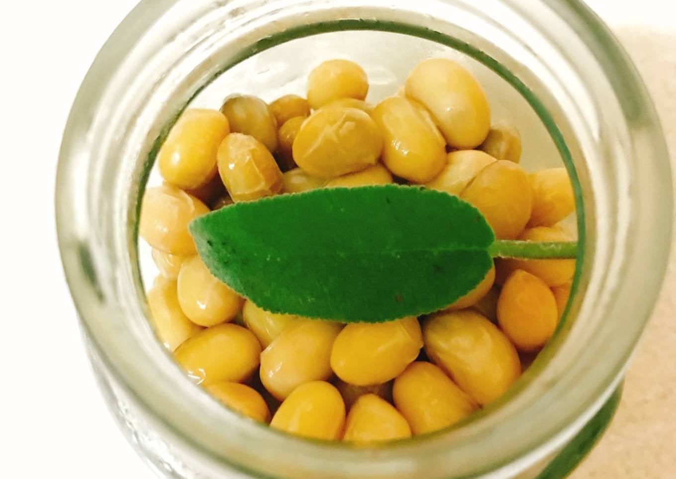 Natto, fermented soybeans with herbs