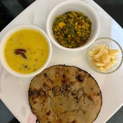 Spring Onions And Vadi (kanda badi ki sabji Jodhpur & Winter Special) A picture of Spring Onions And Vadi (kanda badi ki sabji Jodhpur & Winter Special).