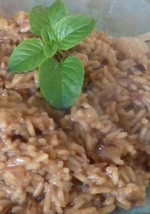 Una foto de Risotto de frutilla y queso azul