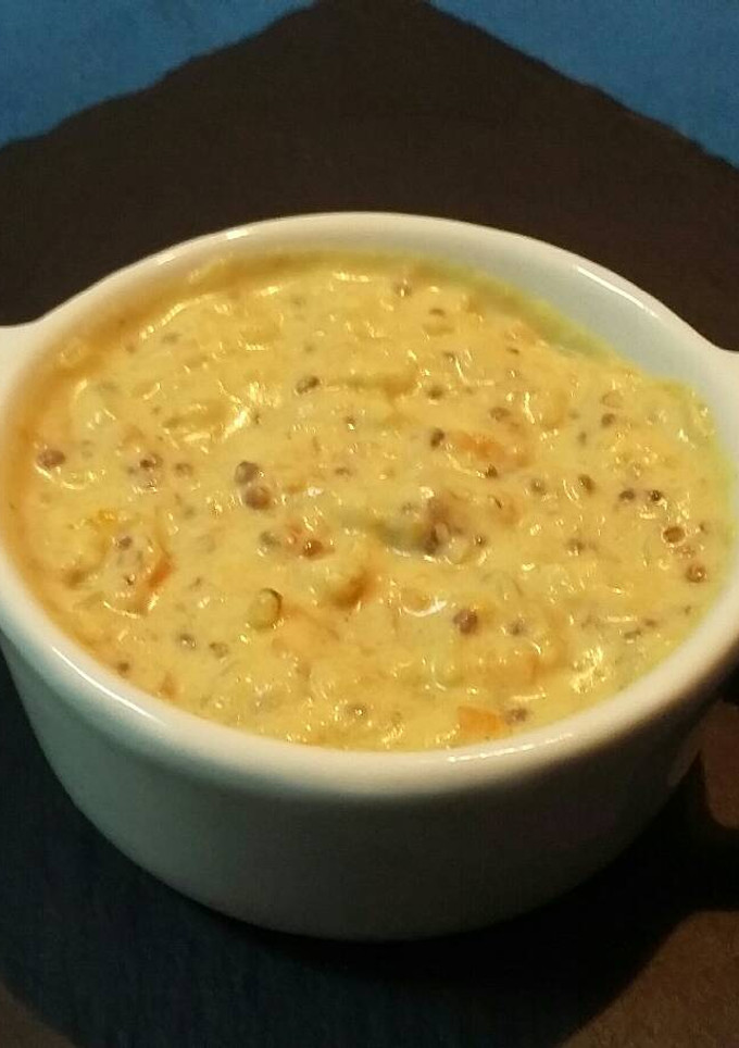 Una foto de Salsa de mostaza antigua
