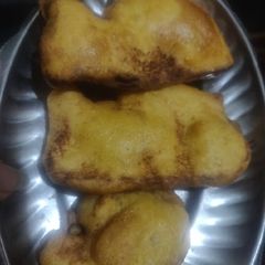 A picture of Bread Pakora.