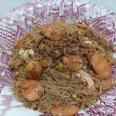 Bihun Goreng Sosis Telur রেসিপির প্রধান ছবি