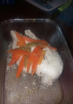 Una foto de Pechuga jugosa al vino