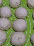 Adonan Dasar Roti Tanpa Ulen Tanpa Margarin (no-knead bread dough)