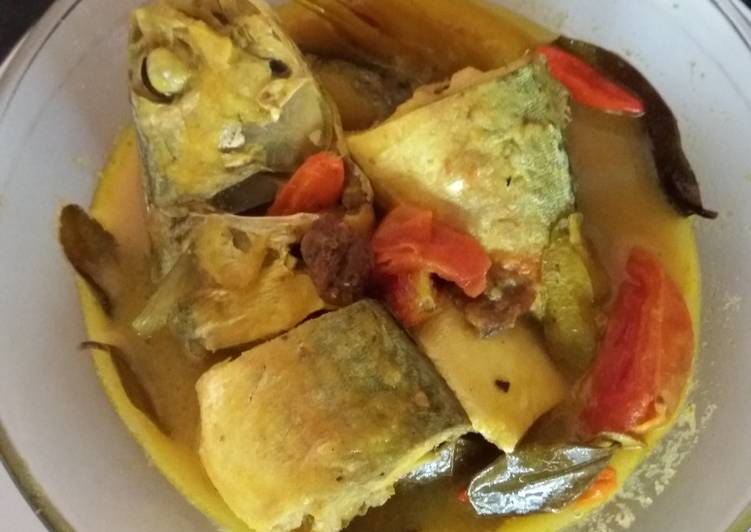 Bahan memasak Kembung garang asem maknyuss yang Bikin Ngiler