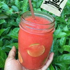 A picture of Mixed fruit juice.