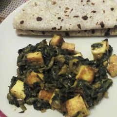 A picture of Palak Paneer.