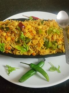 லெமன் சேமியா உப்புமா(lemon semiya upma recipe in tamil) செய்முறை முக்கிய புகைப்படம்