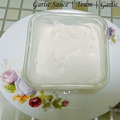 Garlic Sauce Toum Easy Lebanese Garlic sauce A picture of Garlic Sauce Toum Easy Lebanese Garlic sauce.