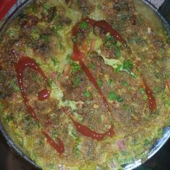 A picture of Mughalai Egg Paratha.