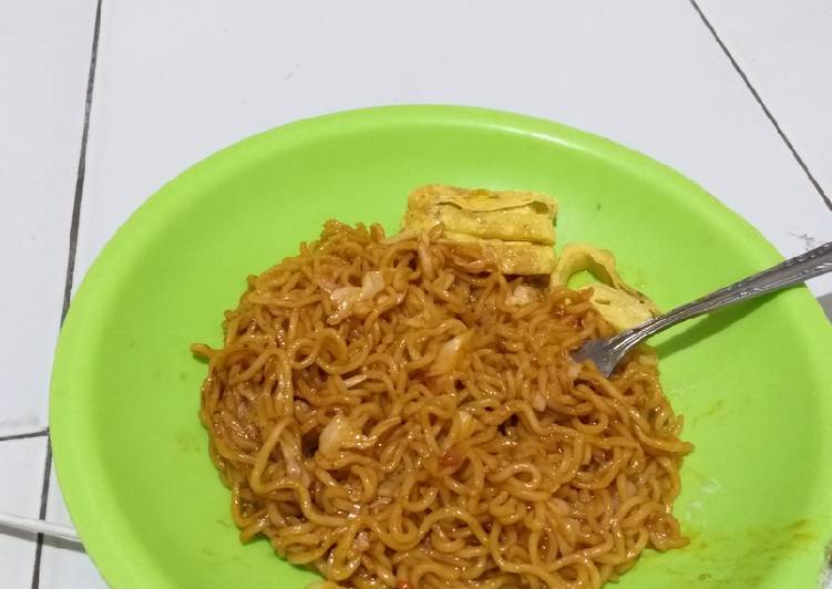 Cara Gampang Membuat Mie goreng pedas mantap, Bikin Ngiler