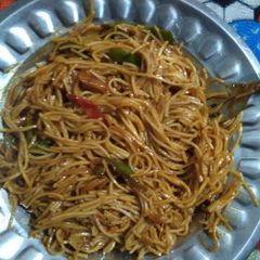 A picture of Chowmin.