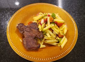 Una foto de Ensalada de penne rigate