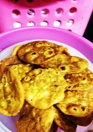 मठरी(Mathri Recipe in hindi) रेसिपी मुख्य फोटो