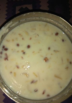 A picture of Rice sago dryfruits kheer.