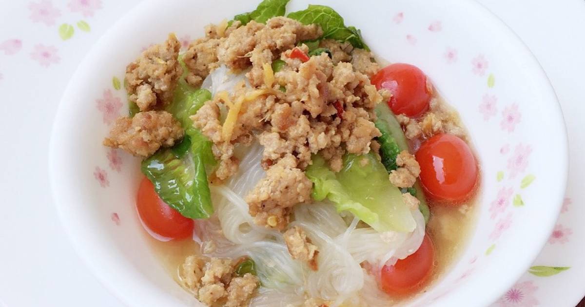 Cellophane (Tang Hoon) Noodle Soup Top Pan Fried Ground Pork Recipe by