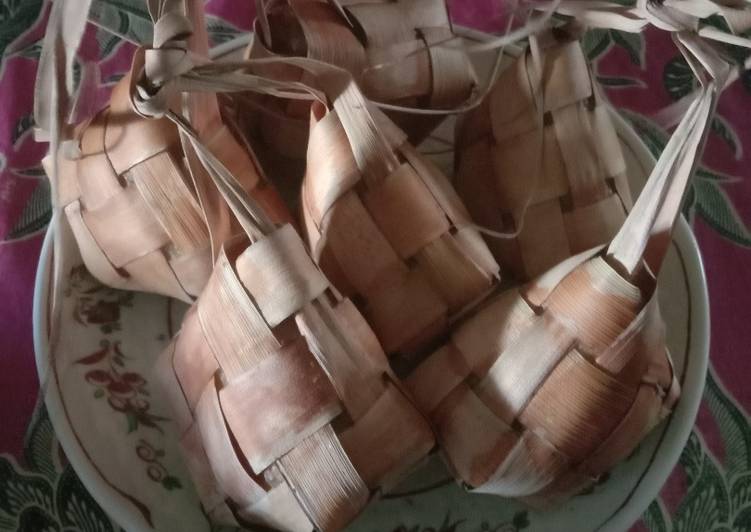 Ketupat lebaran