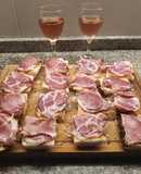 Pà amb tomàquet (pan con tomate) A la uruguaya