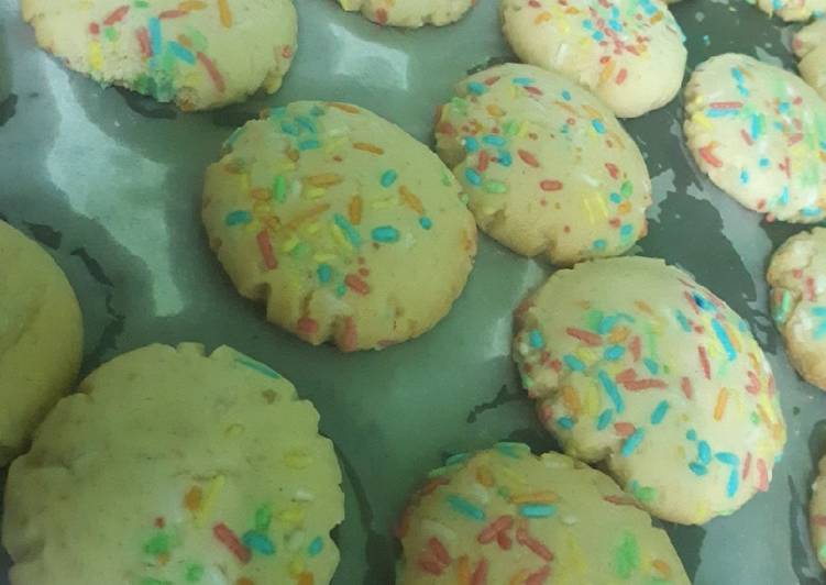Vanilla Sprinkles Cookies