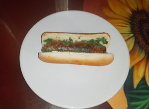 Una foto de Choripan argentino en hot dog