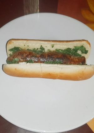 Una foto de Choripan argentino en hot dog