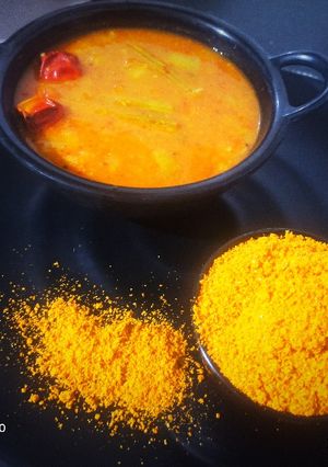 સંભાર પ્રીમીકસ અને ઇન્સ્ટન્ટ સંભાર (Sambhar Premix And Instant Sambhar Recipe In Gujarati) રેસીપી મુખ્ય ફોટો