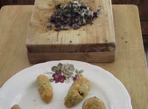 Una foto de Croquetas veganas campiranas de fruta y verduras de temporada