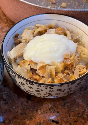 A picture of Filo Cups with Cream.