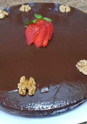 Foto principal de Bizcocho de chocolate elegante para fiestas y invitados
