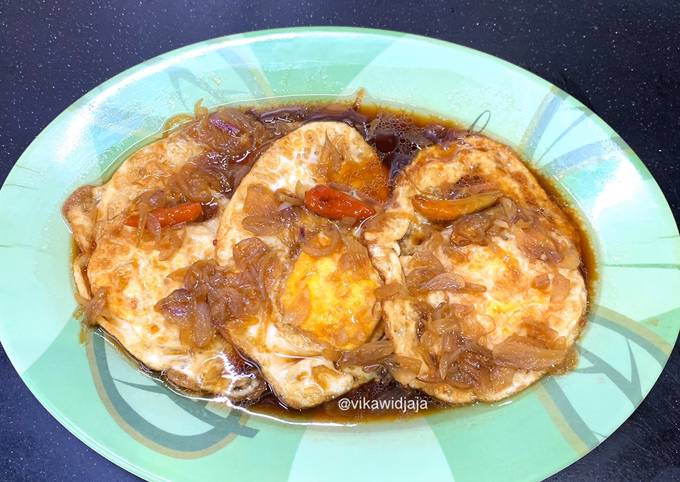 Telur Ceplok Kuah Kecap