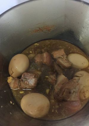 Hình của món Thịt kho hột vịt.