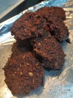 Una foto de Galletas de chocolate, harina de avena y sin azúcar
