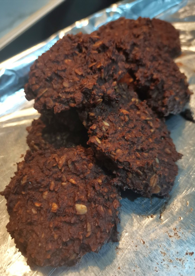 Una foto de Galletas de chocolate, harina de avena y sin azúcar