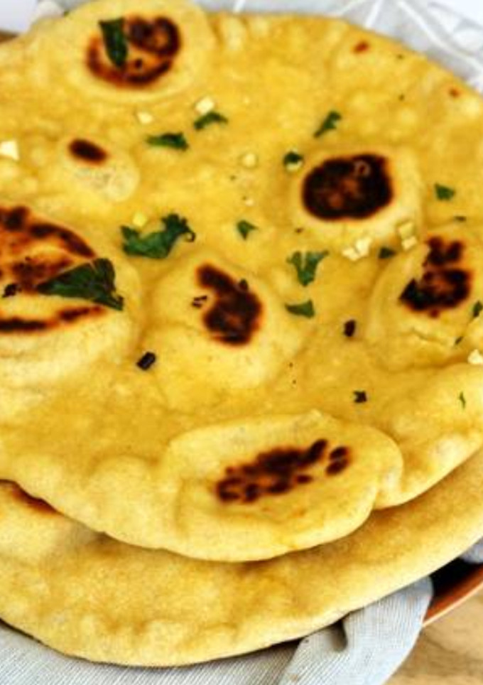 Una foto de Pan a la sartén, sin levadura, y casi sin amasado-Pan Naan