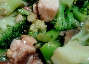 Easiest Way to Prepare Yummy Asian chicken and broccoli salad