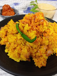 વઘારેલી ખીચડી (Vaghareli Khichdi Recipe In Gujarati) રેસીપી મુખ્ય ફોટો