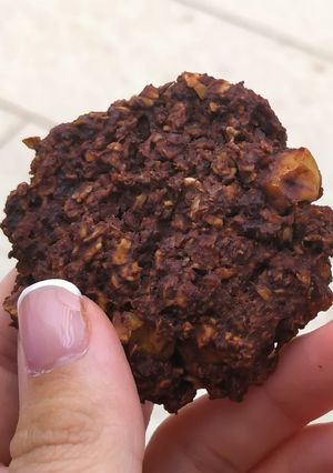 Una foto de Galletas de avena, cacao y nueces
