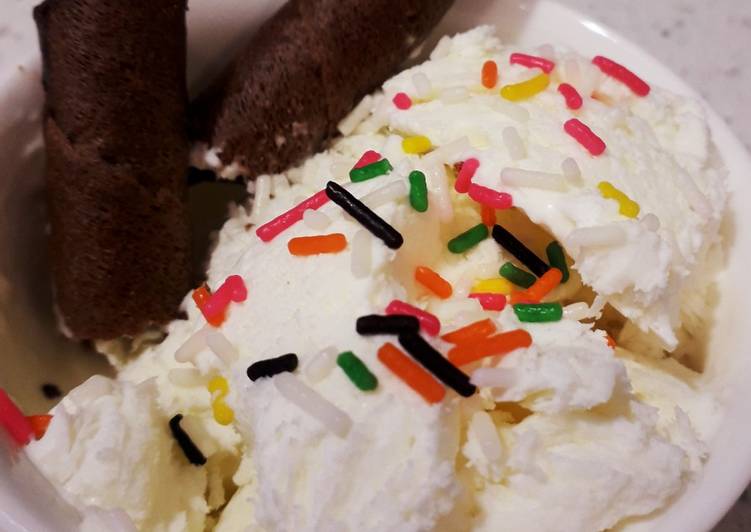 Cara Gampang Menyiapkan Vanilla ice cream yang Bikin Ngiler