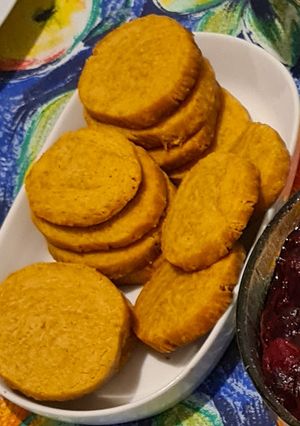 Una foto de Galletas de parmesano y chipotle para el aperitivo