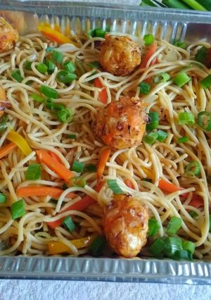 A picture of Noodles with Manchurian Balls.