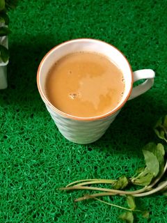 ફ્રેશ ફુદીના ચા (Fresh Pudina Tea Recipe In Gujarati) રેસીપી મુખ્ય ફોટો