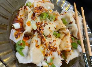 Foto resep Spicy chicken Wonton with Chili oil