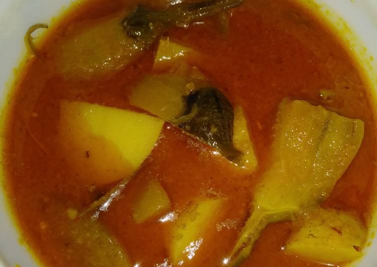 Easiest Way to Prepare Quick Aloo baigun ka salan