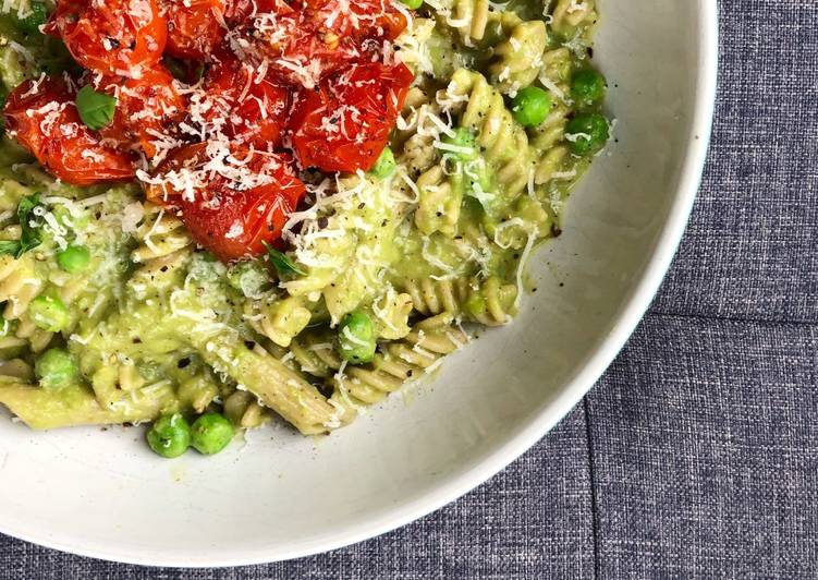 Steps to Prepare Perfect Avocado Pasta with Roast Cherry Tomatoes