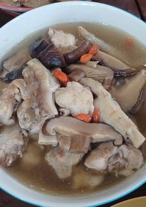 รูปของ ตีนไก่ตุ๋นยาจีน