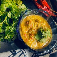 A picture of Thiki Hari Chutney.