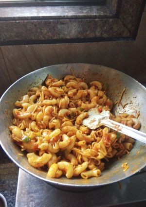 A picture of Special Tandoori Red sauce pasta.