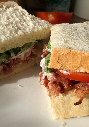 A picture of Bacon sandwich.