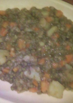 A picture of Tried cooking greengrams with potatoes,.