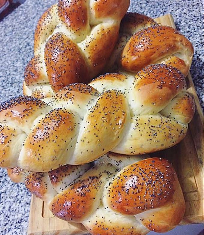 Una foto de Trenza judía o “Jala”